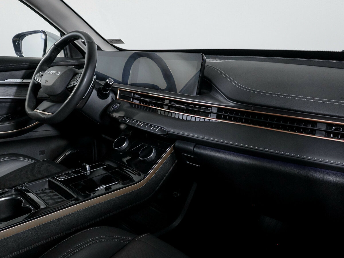 Купить EXEED LX с пробегом. Фото: #8