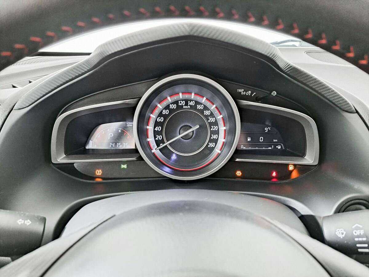 Купить Mazda 3 с пробегом. Фото: #10