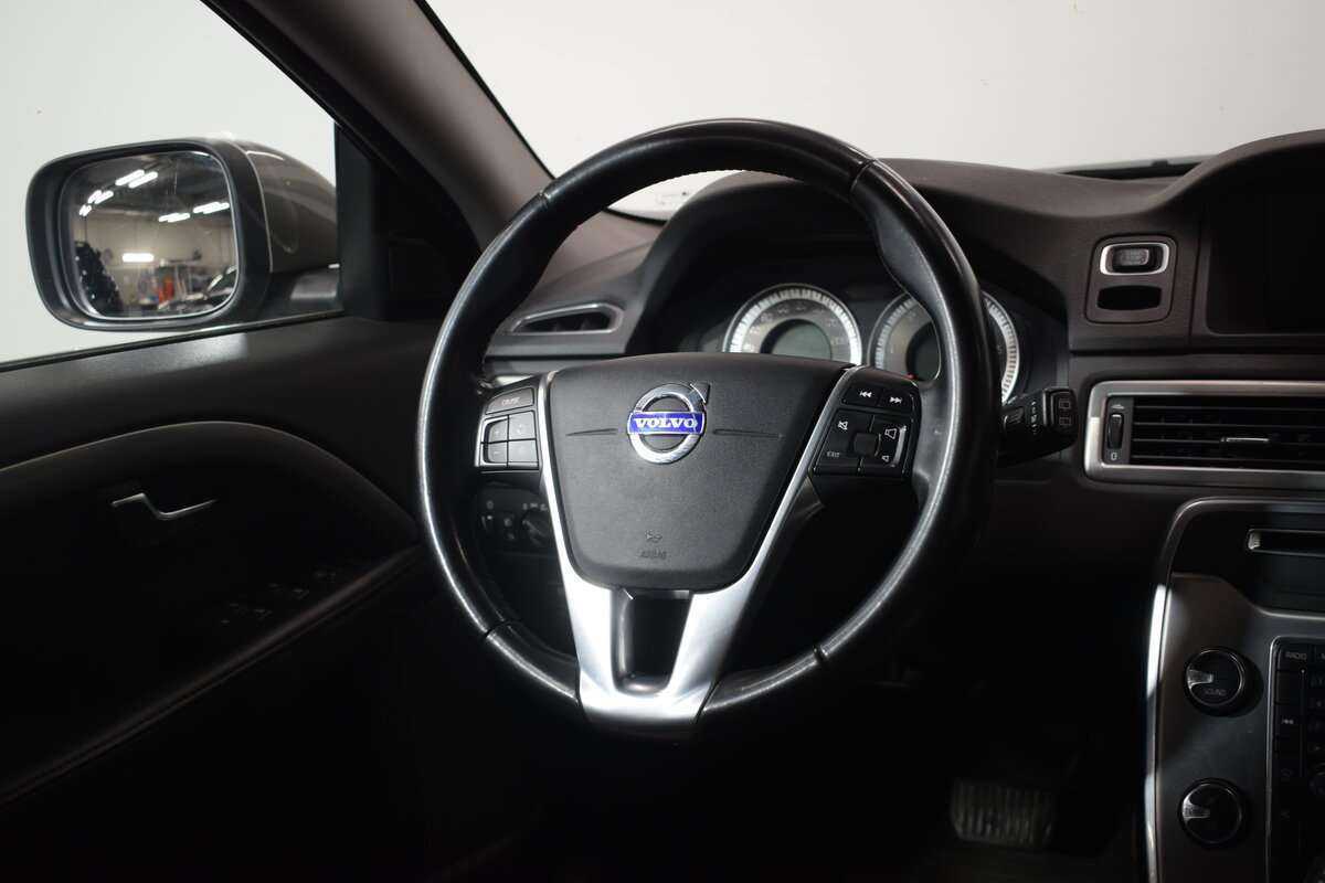 Купить Volvo XC70 с пробегом. Фото: #9