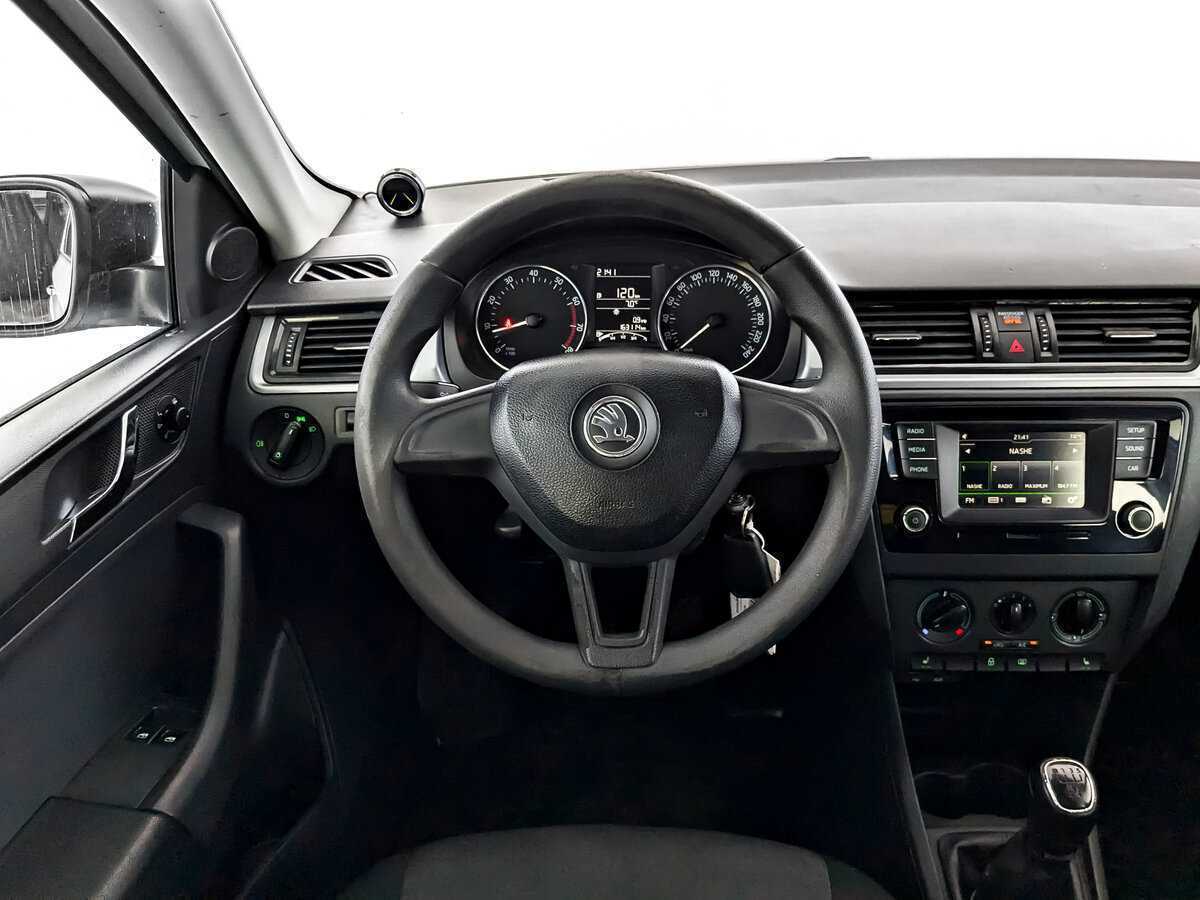 Купить Skoda Rapid с пробегом. Фото: #20