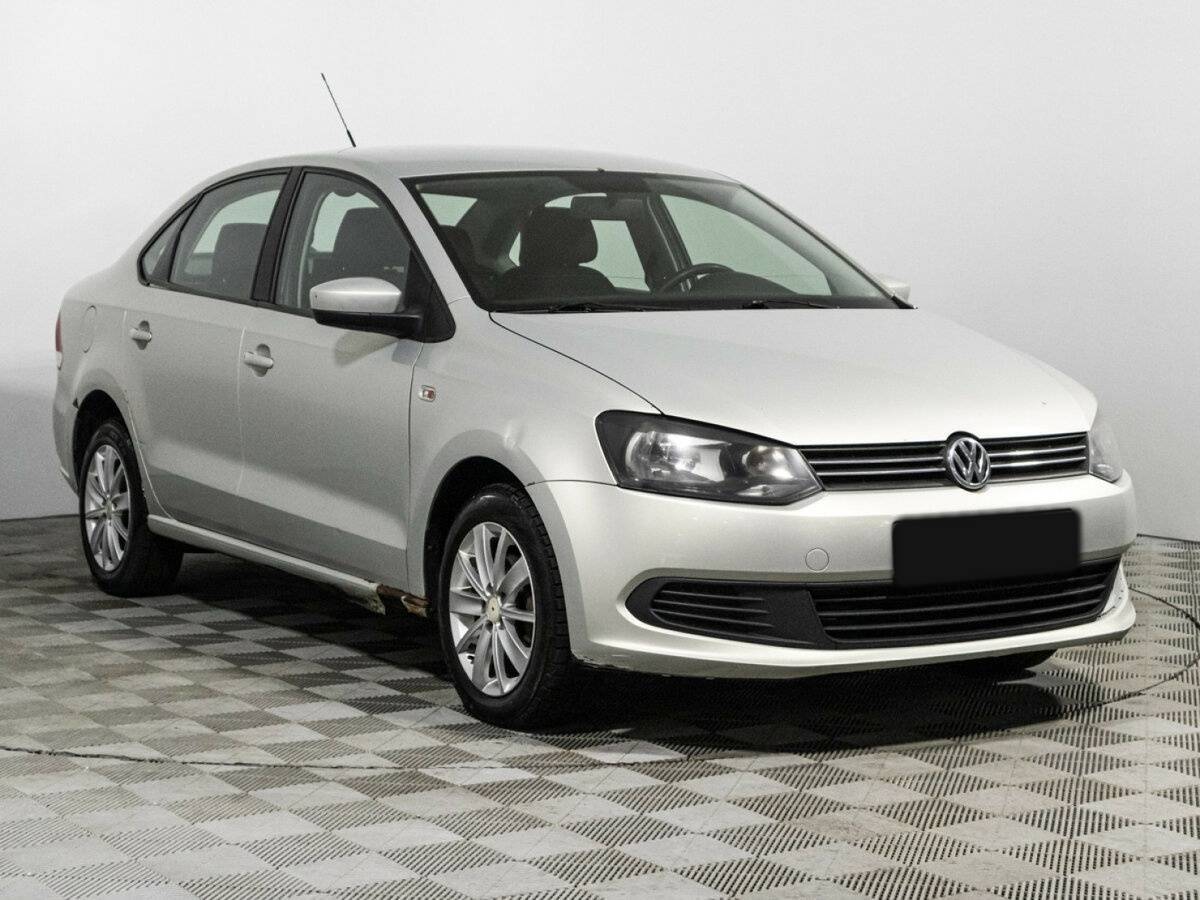 Купить Volkswagen Polo с пробегом. Фото: #2