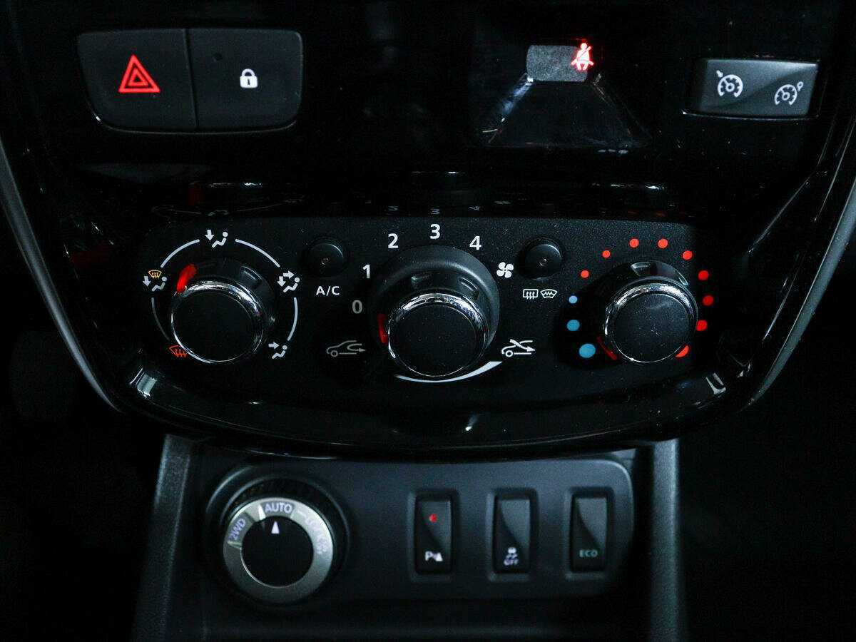 Купить Nissan Terrano с пробегом. Фото: #18