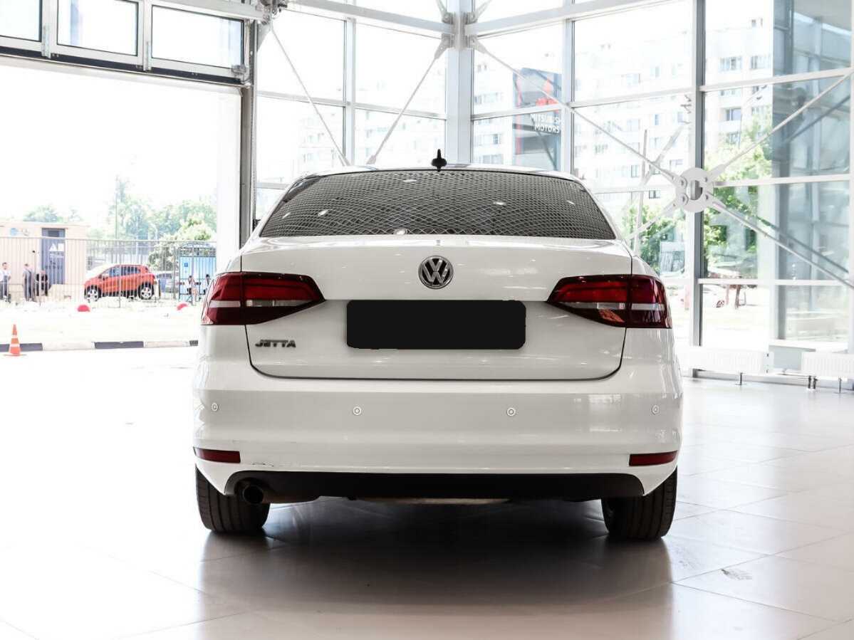 Купить Volkswagen Jetta с пробегом. Фото: #5