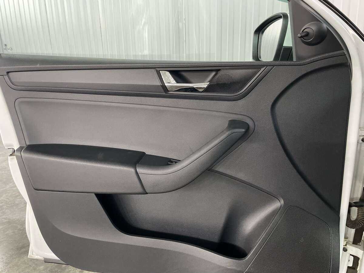 Купить Skoda Rapid с пробегом. Фото: #15