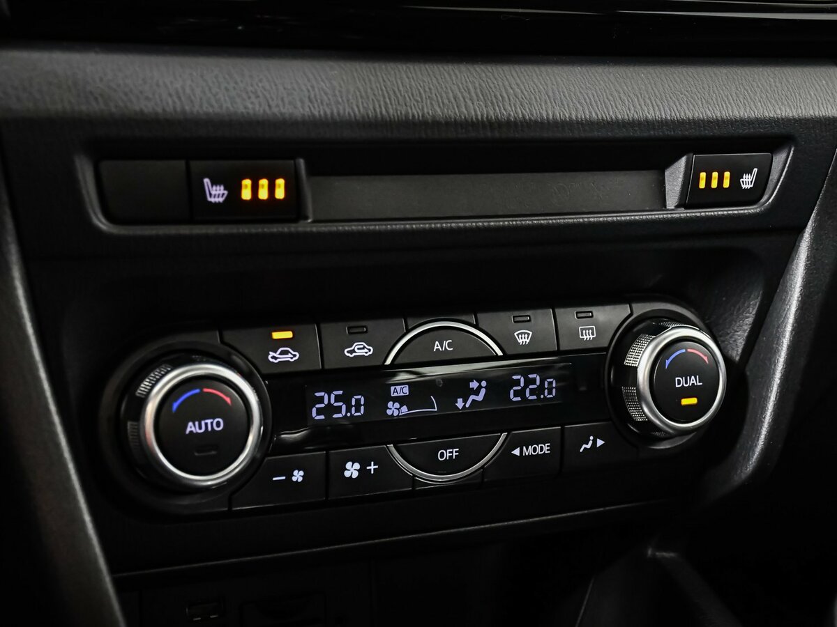 Купить Mazda 3 с пробегом. Фото: #12