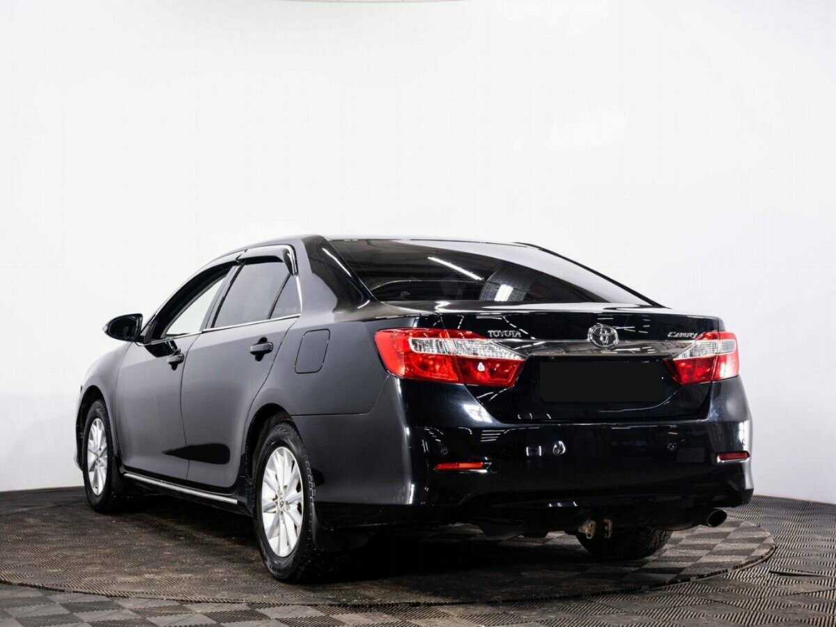 Купить Toyota Camry с пробегом. Фото: #3