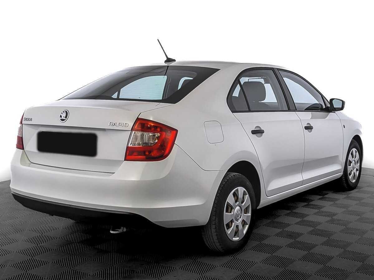 Купить Skoda Rapid с пробегом. Фото: #4
