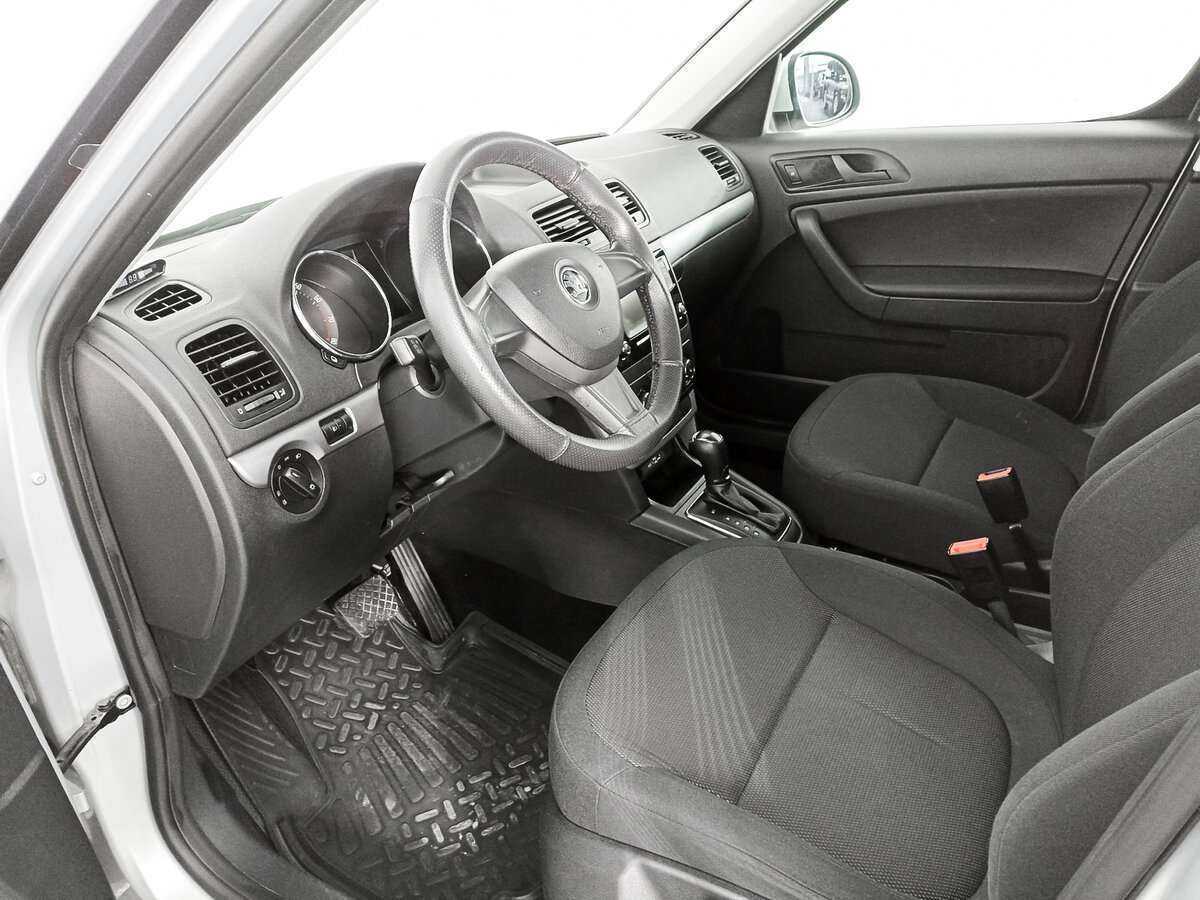 Купить Skoda Yeti с пробегом. Фото: #13