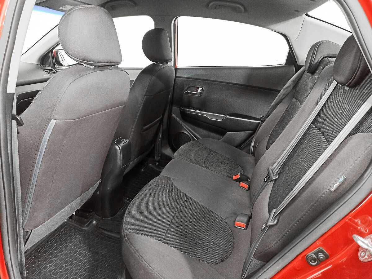 Купить Kia Rio с пробегом. Фото: #9