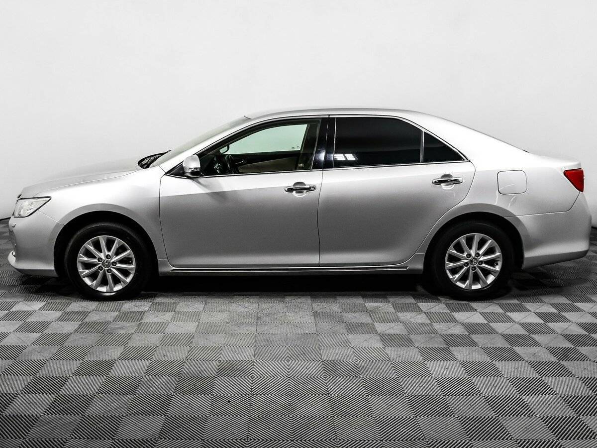 Купить Toyota Camry с пробегом. Фото: #7