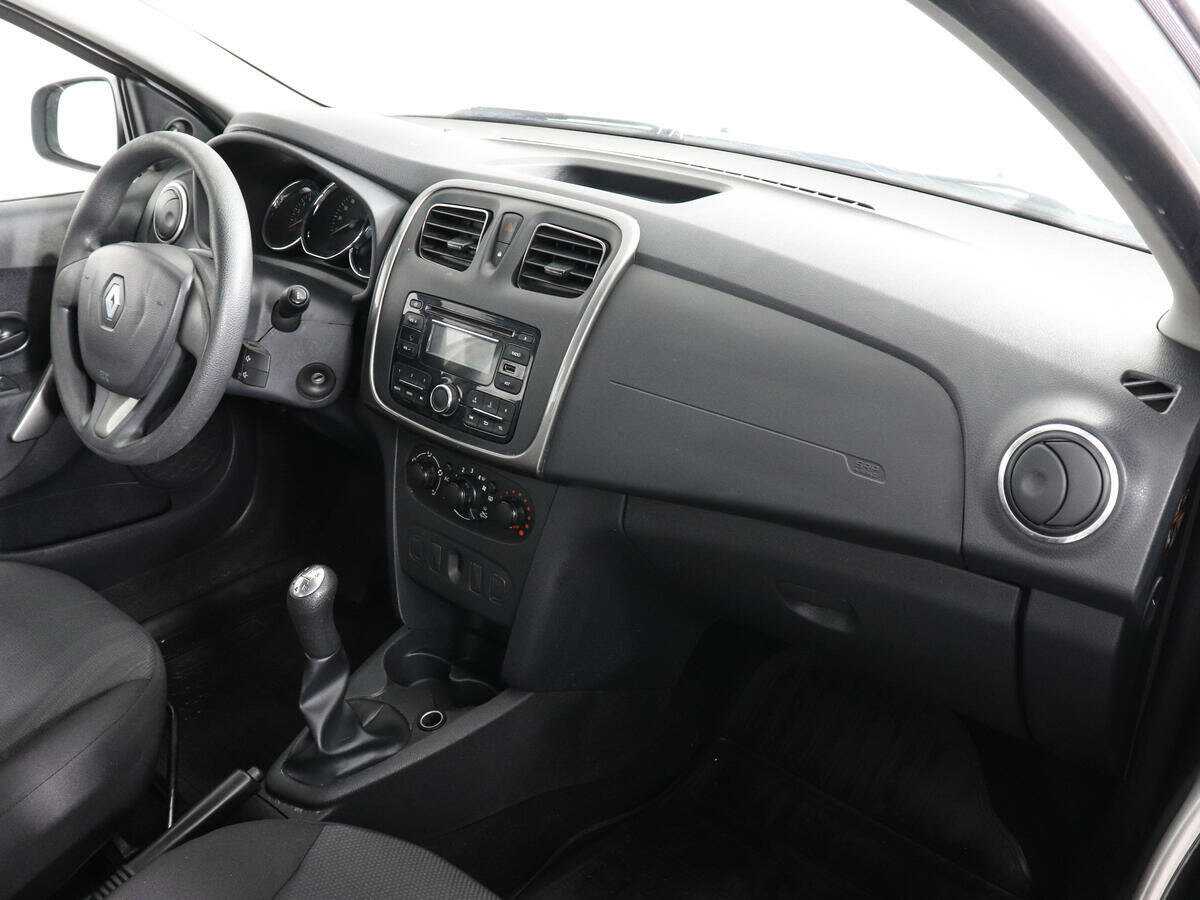 Купить Renault Logan с пробегом. Фото: #5