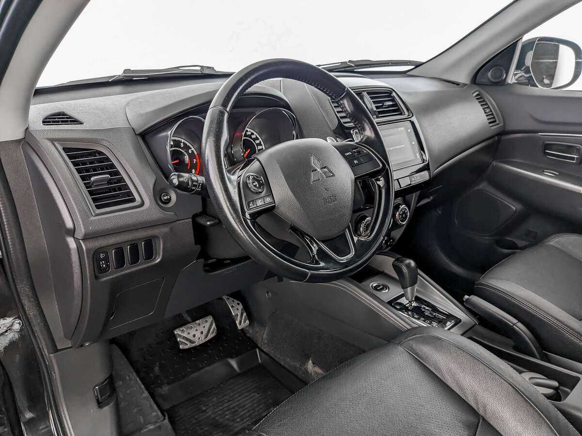 Купить Mitsubishi ASX с пробегом. Фото: #13