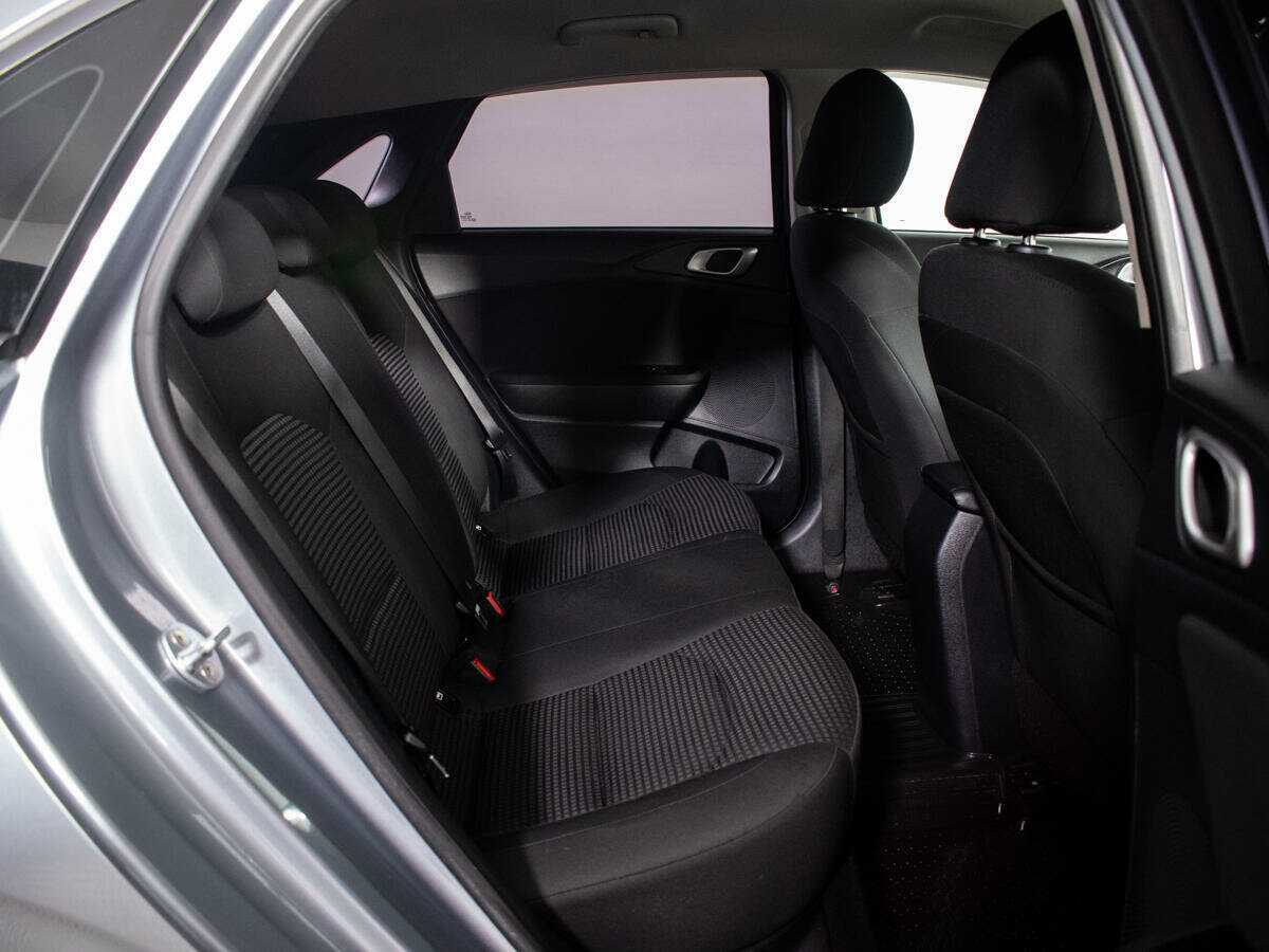 Купить Kia Ceed с пробегом. Фото: #3