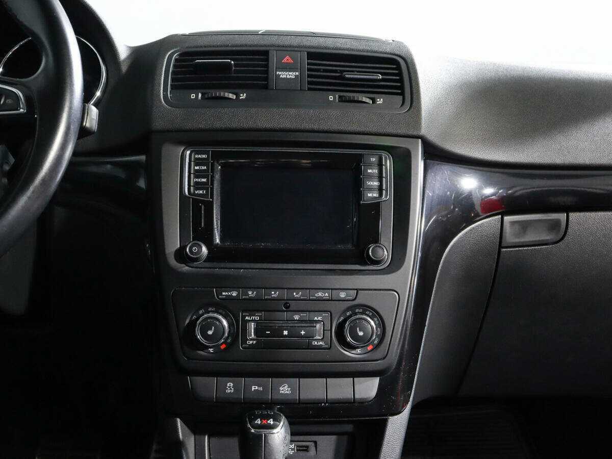 Купить Skoda Yeti с пробегом. Фото: #12