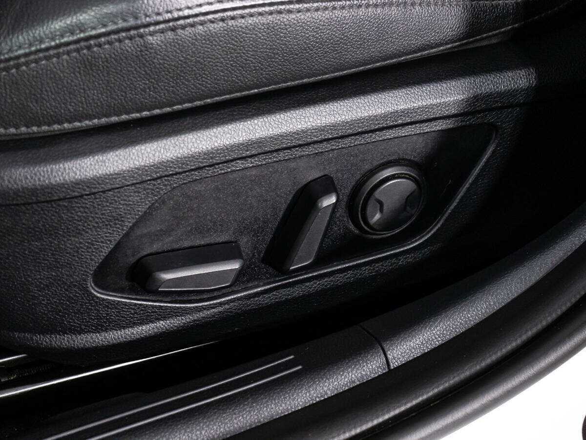 Купить Kia K5 с пробегом. Фото: #22