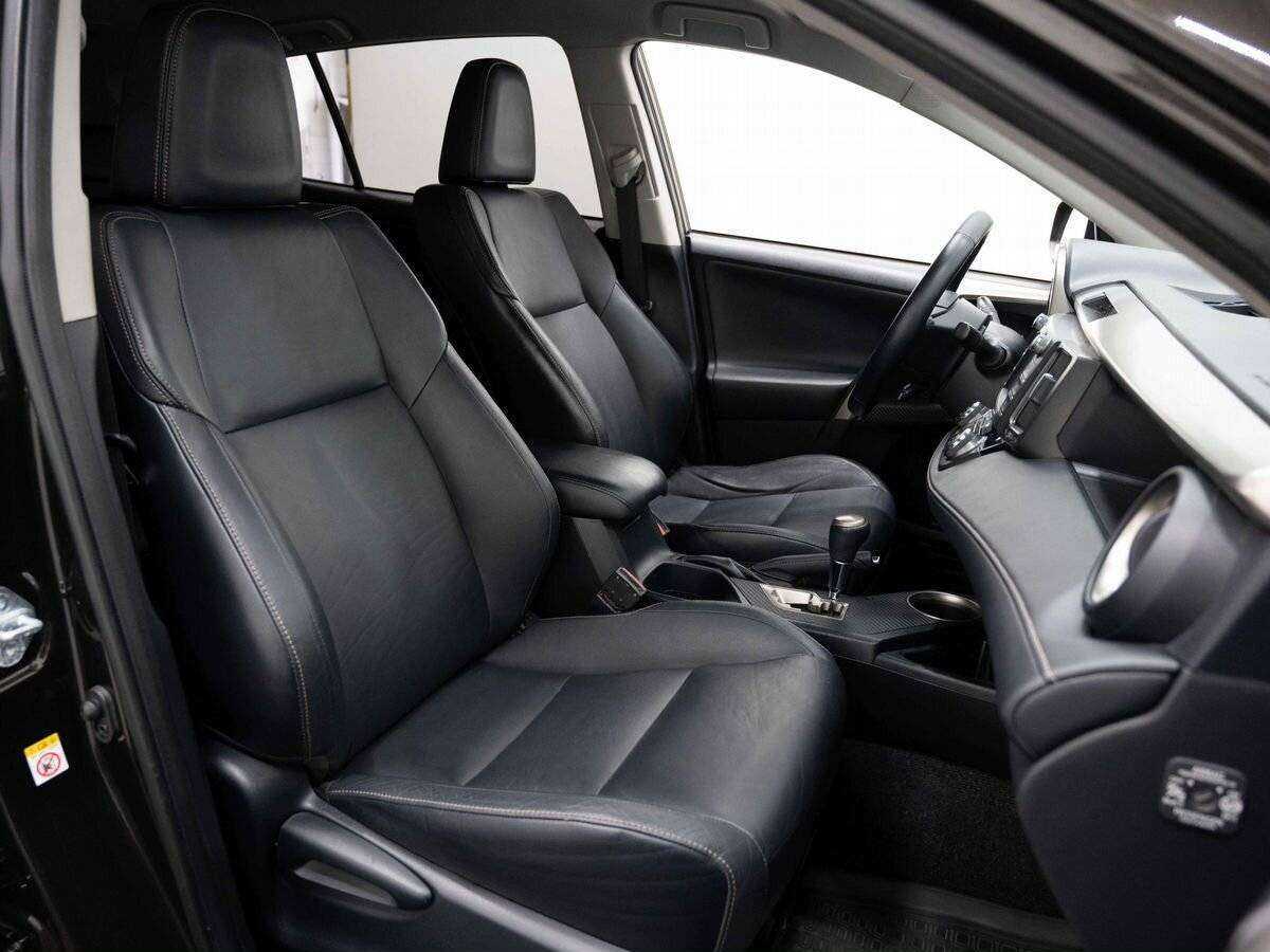 Купить Toyota RAV4 с пробегом. Фото: #11