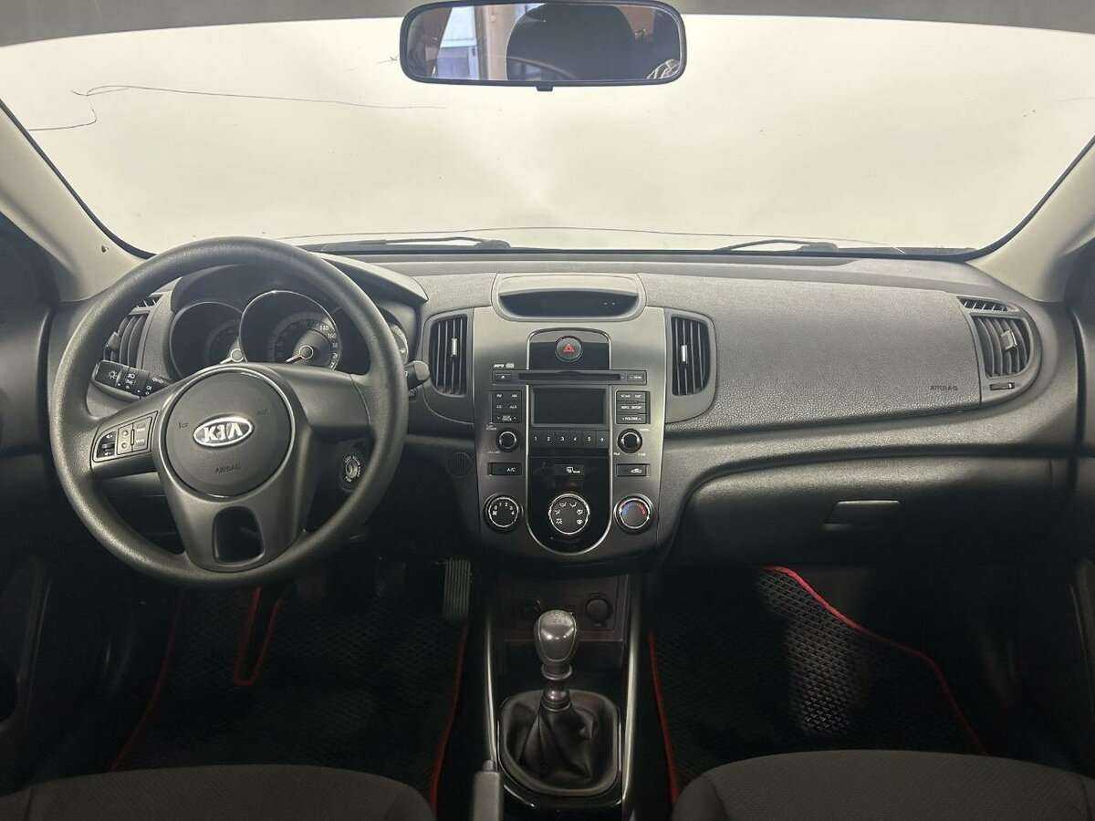 Купить Kia Cerato с пробегом. Фото: #4