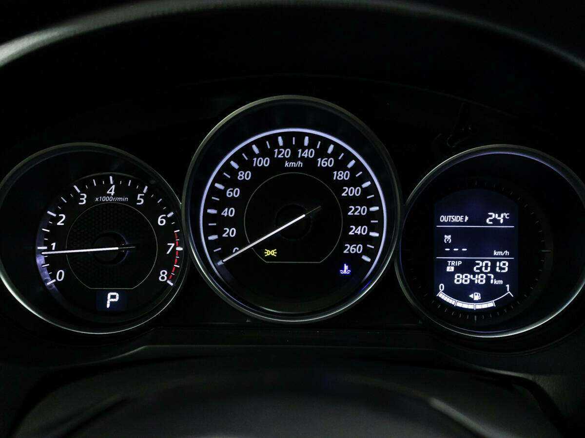 Купить Mazda 6 с пробегом. Фото: #11