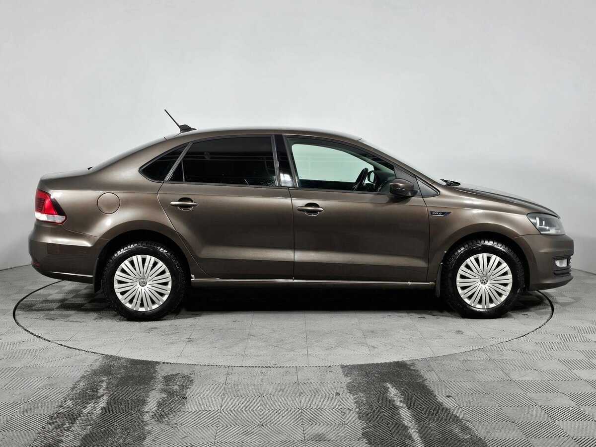 Купить Volkswagen Polo с пробегом. Фото: #4