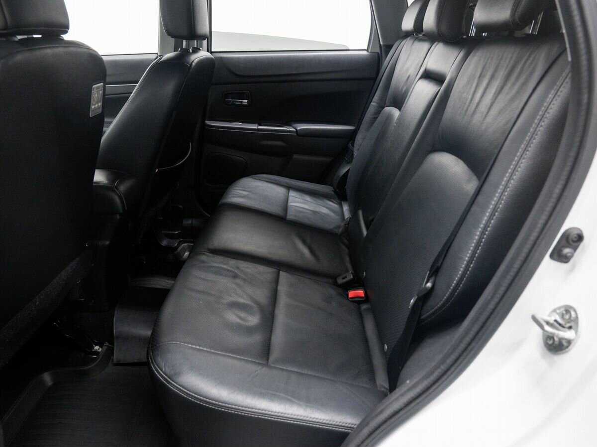 Купить Mitsubishi ASX с пробегом. Фото: #11