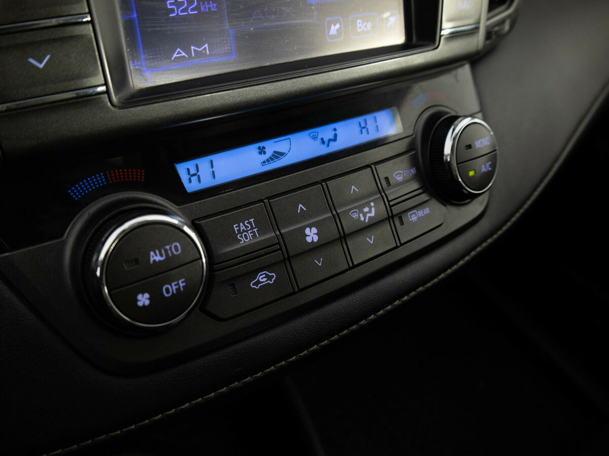 Купить Toyota RAV4 с пробегом. Фото: #17