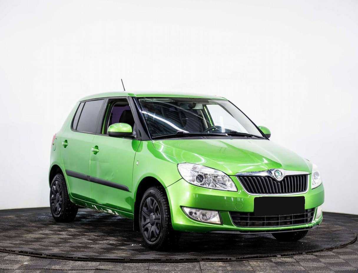 Купить Skoda Fabia с пробегом. Фото: #2