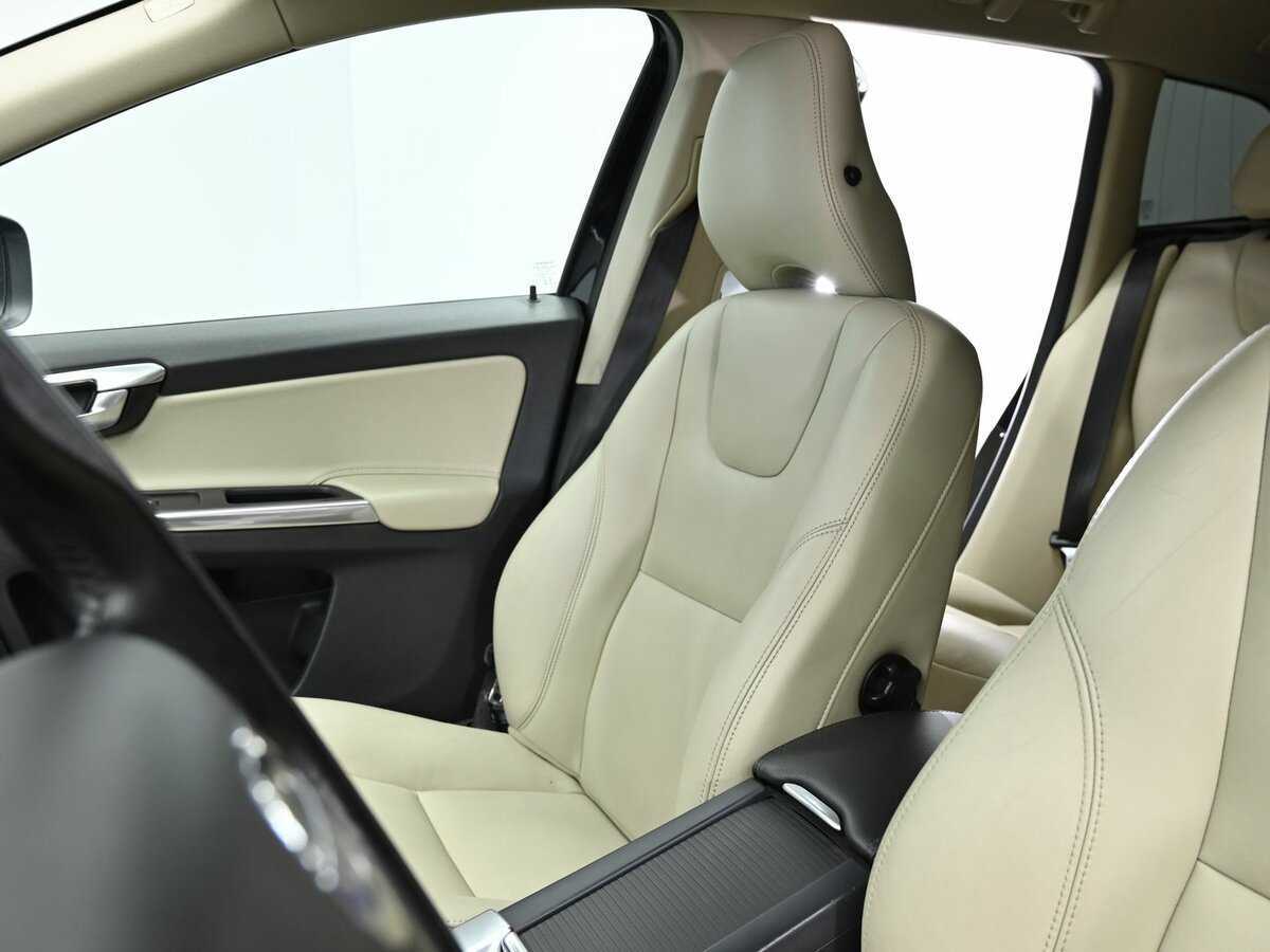 Купить Volvo XC60 с пробегом. Фото: #13