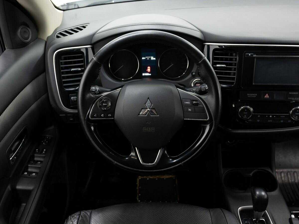 Купить Mitsubishi Outlander с пробегом. Фото: #15