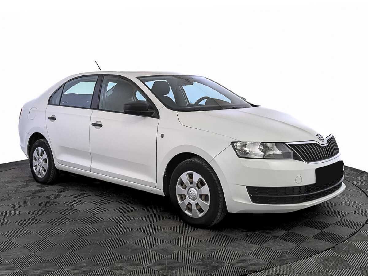 Купить Skoda Rapid с пробегом. Фото: #2