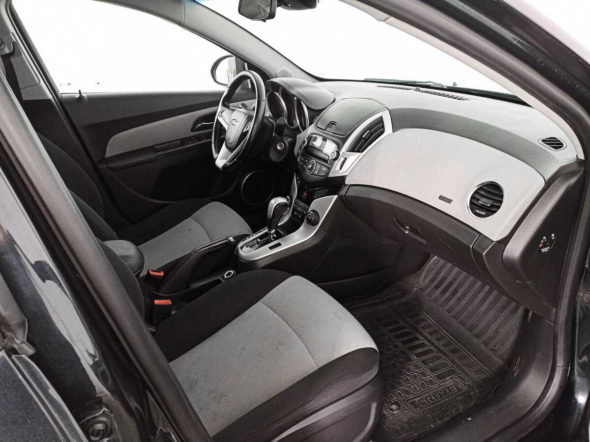 Купить Chevrolet Cruze с пробегом. Фото: #8
