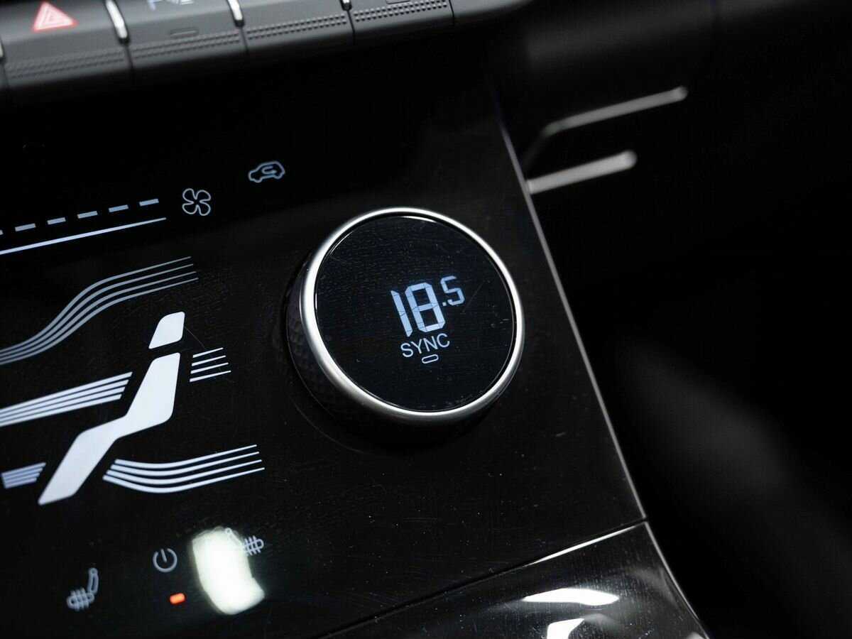 Купить EXEED LX с пробегом. Фото: #21