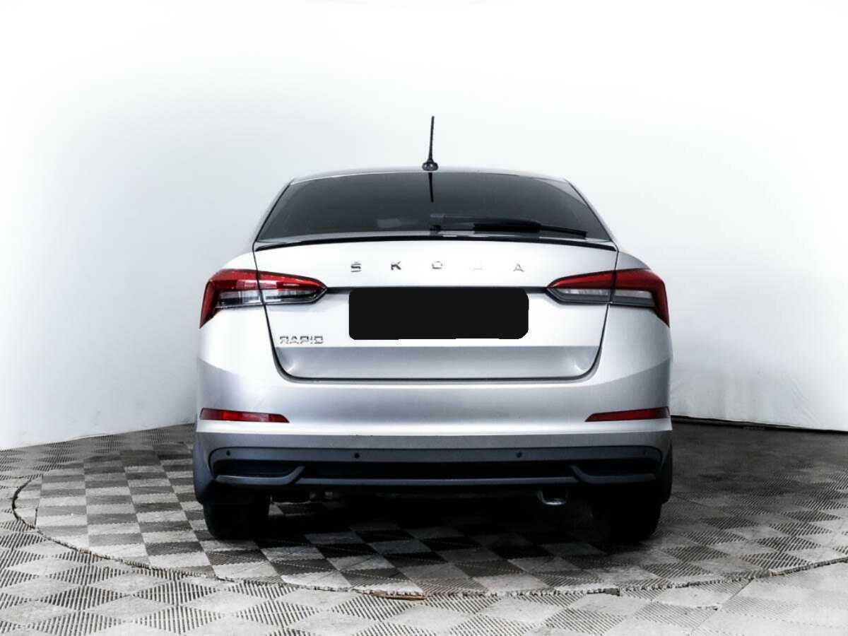 Купить Skoda Rapid с пробегом. Фото: #4