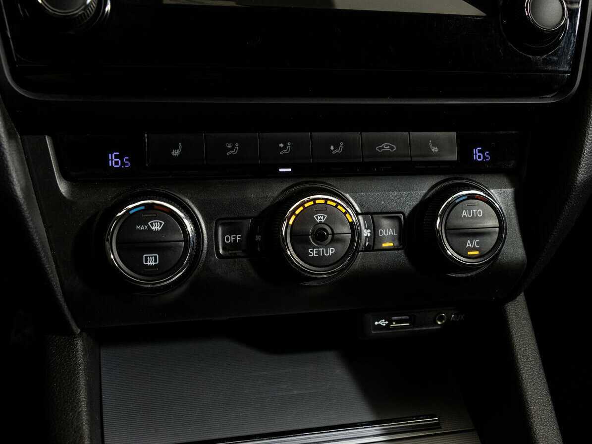 Купить Skoda Octavia с пробегом. Фото: #12