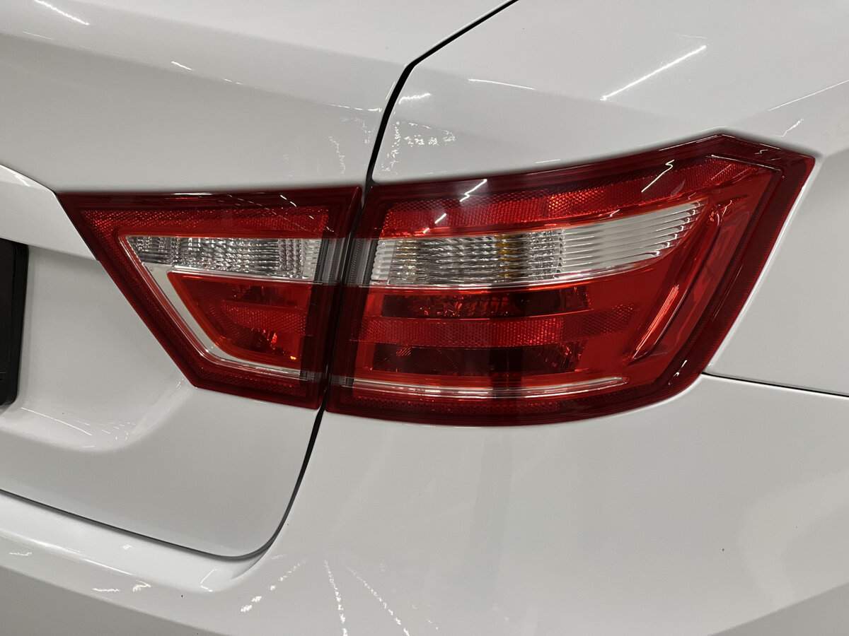 Купить Lada (ВАЗ) Vesta с пробегом. Фото: #8