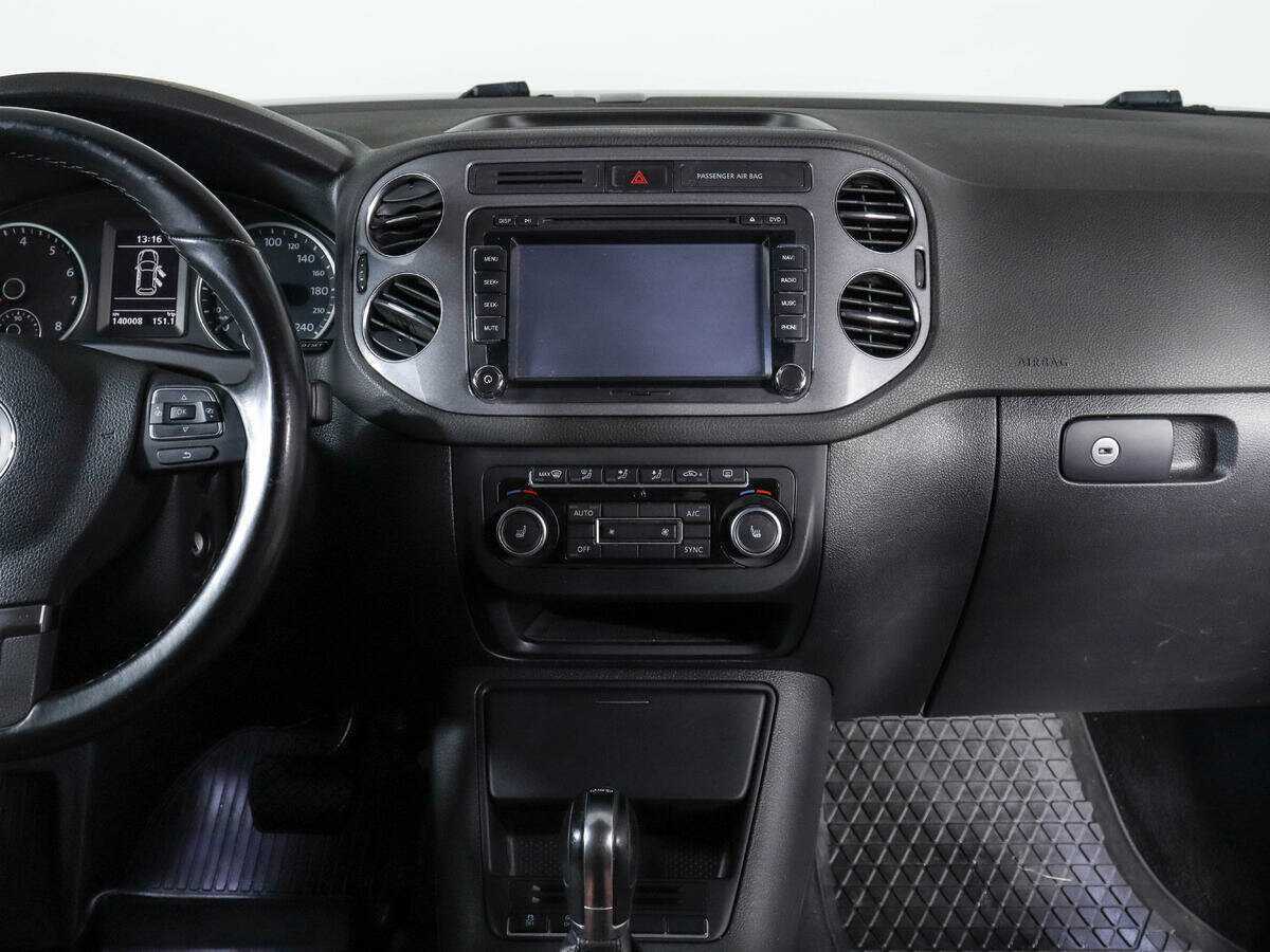 Купить Volkswagen Tiguan с пробегом. Фото: #10