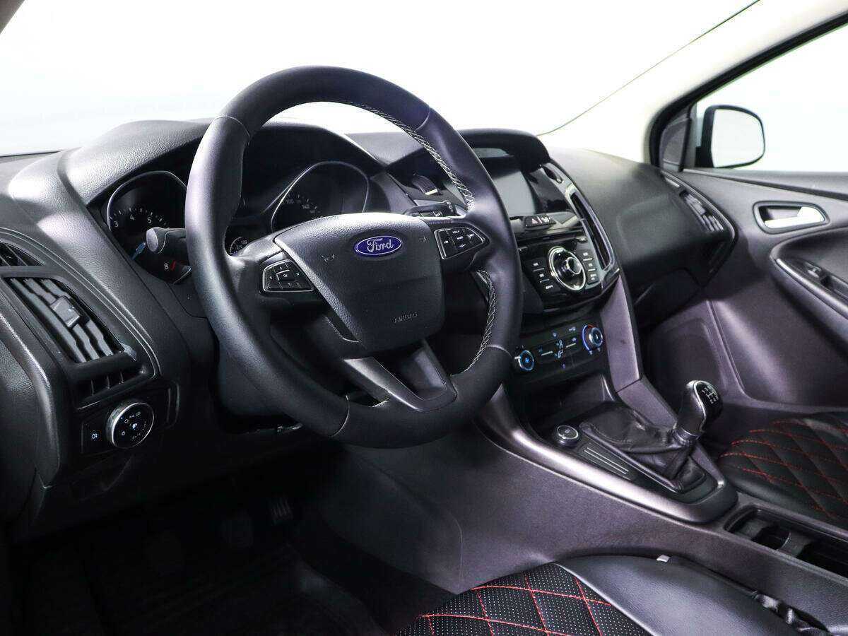 Купить Ford Focus с пробегом. Фото: #13
