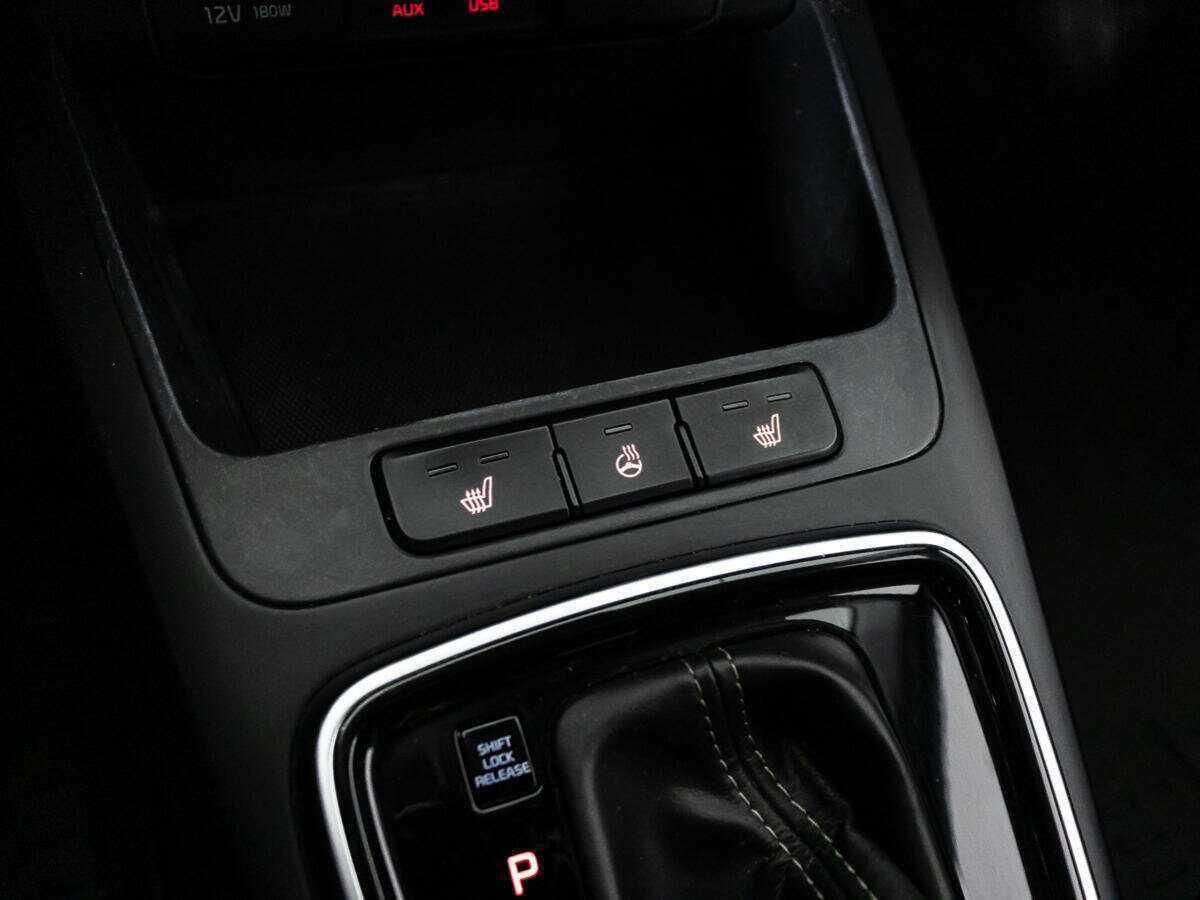 Купить Kia Rio с пробегом. Фото: #17