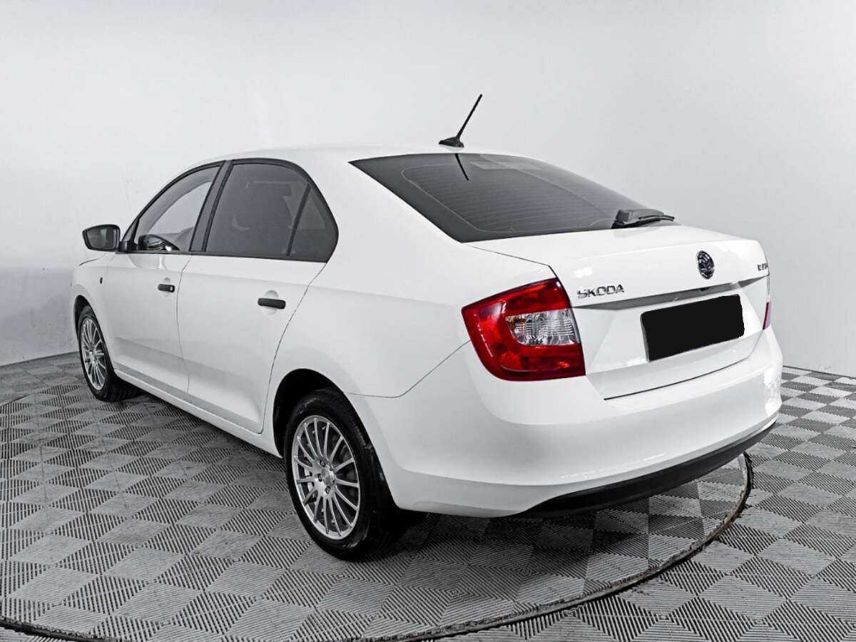 Купить Skoda Rapid с пробегом. Фото: #6