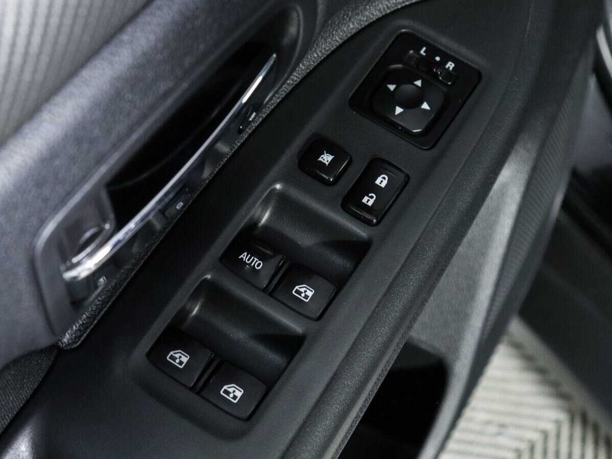 Купить Mitsubishi Outlander с пробегом. Фото: #14