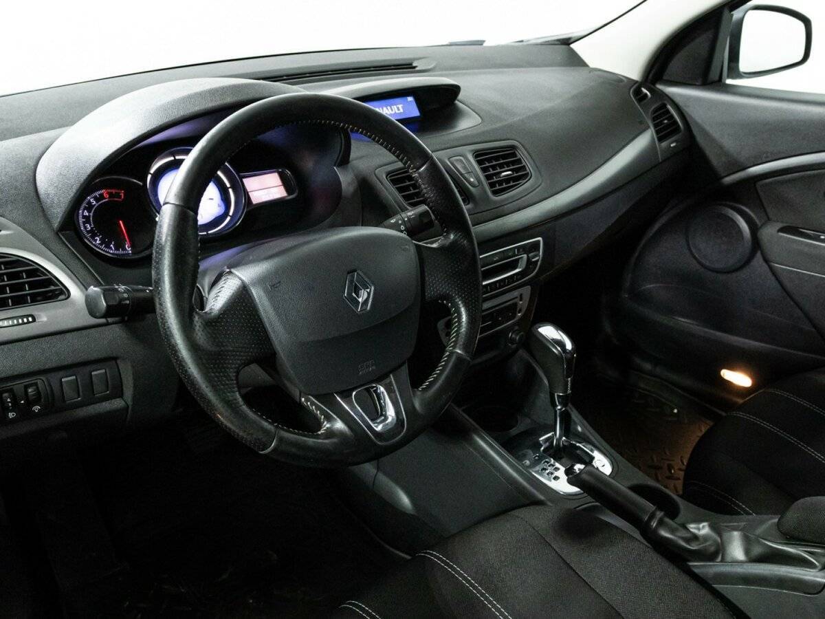 Купить Renault Megane с пробегом. Фото: #10