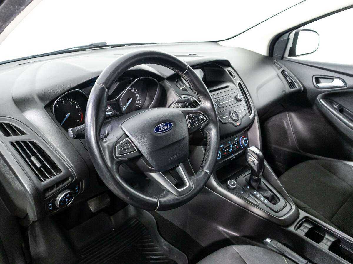 Купить Ford Focus с пробегом. Фото: #10