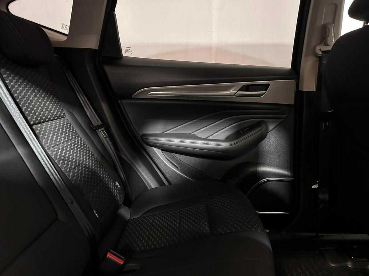 Купить Haval F7 с пробегом. Фото: #10