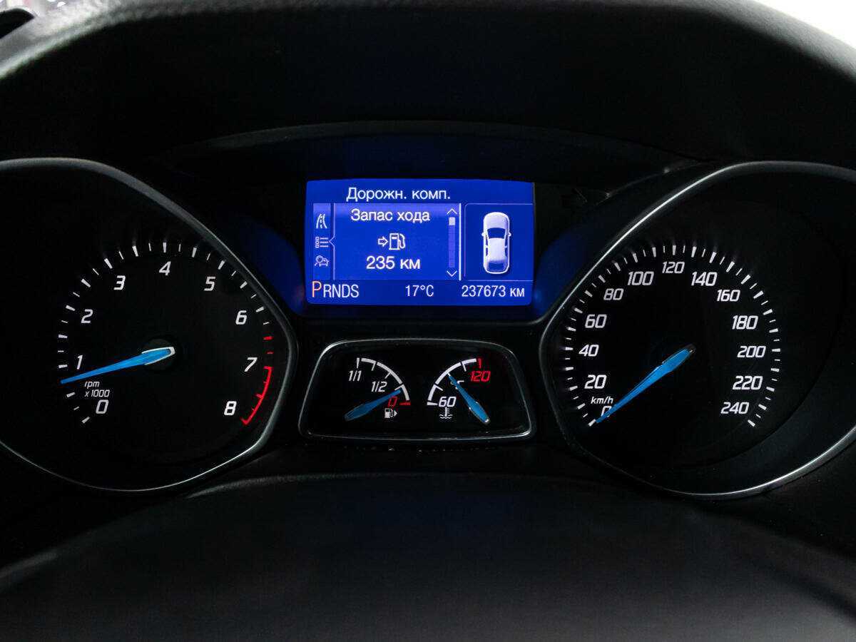 Купить Ford Focus с пробегом. Фото: #11