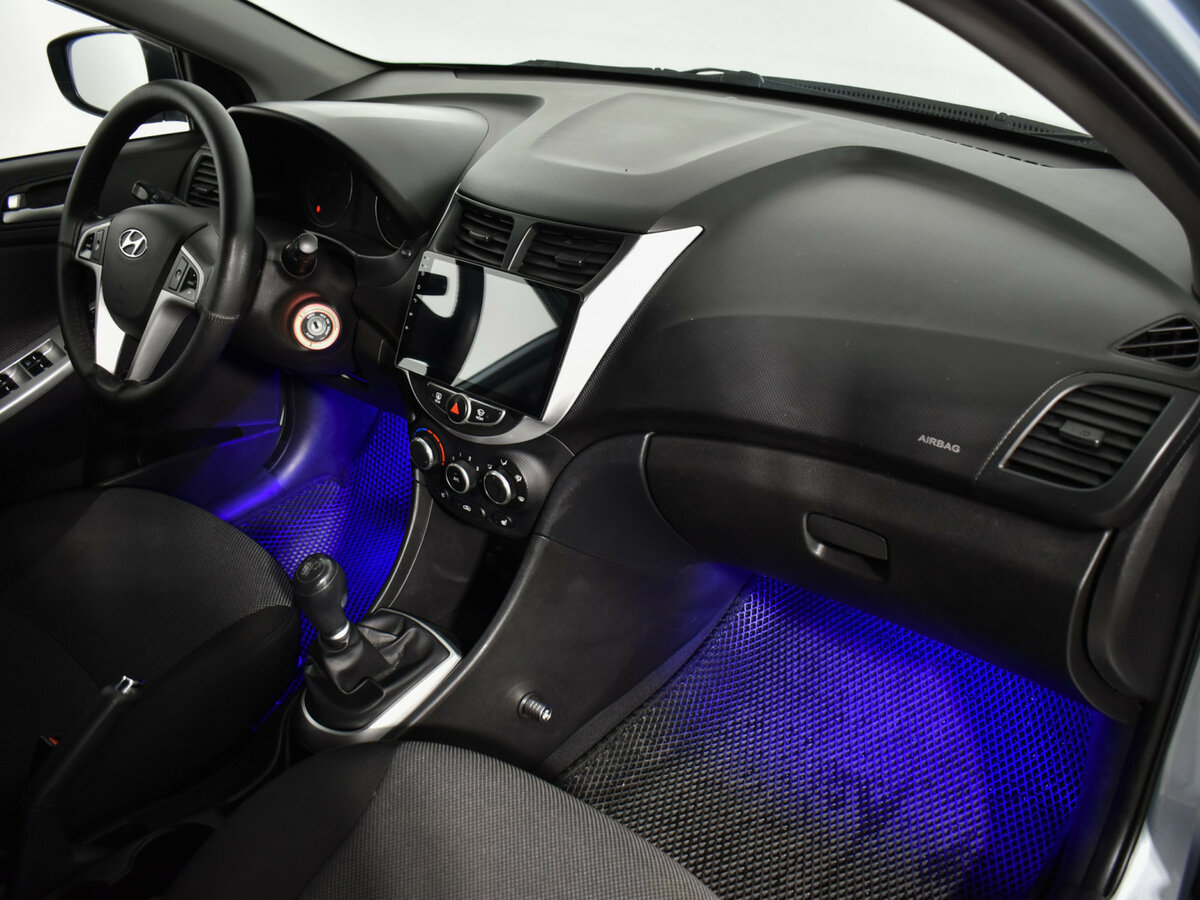 Купить Hyundai Solaris с пробегом. Фото: #11