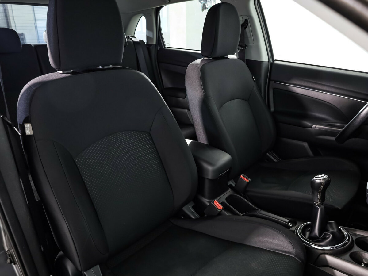 Купить Mitsubishi ASX с пробегом. Фото: #14