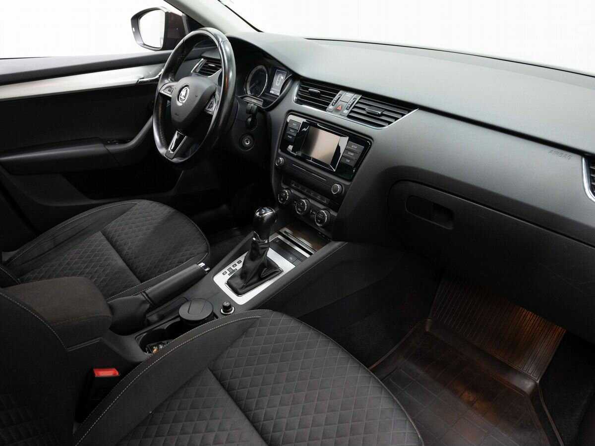 Купить Skoda Octavia с пробегом. Фото: #12