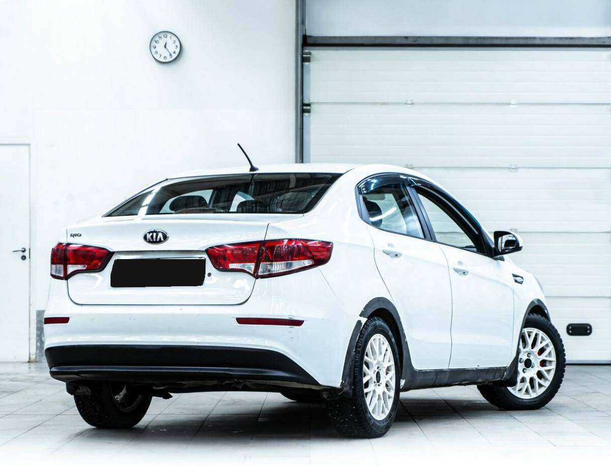 Купить Kia Rio с пробегом. Фото: #2