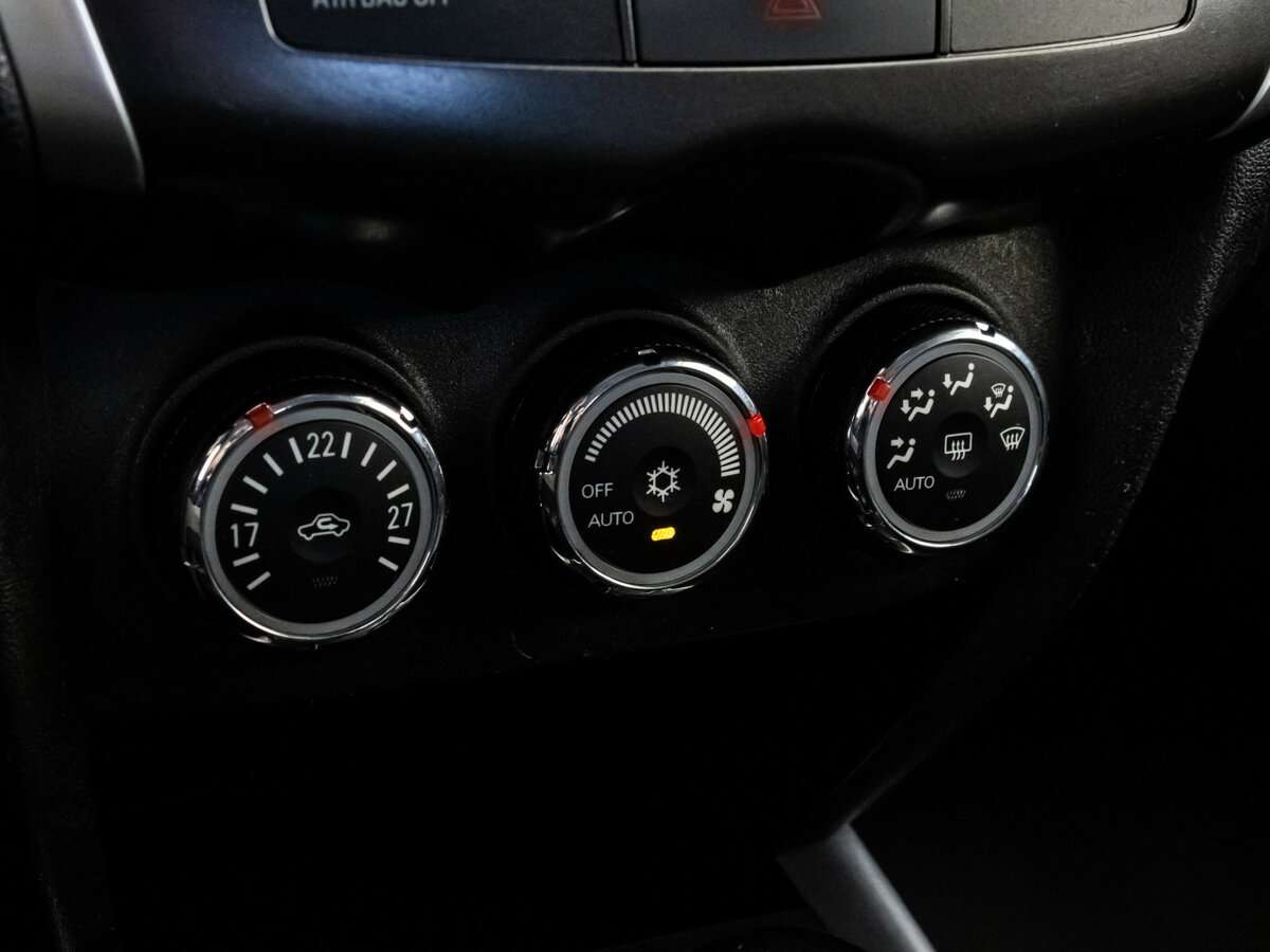 Купить Mitsubishi ASX с пробегом. Фото: #10