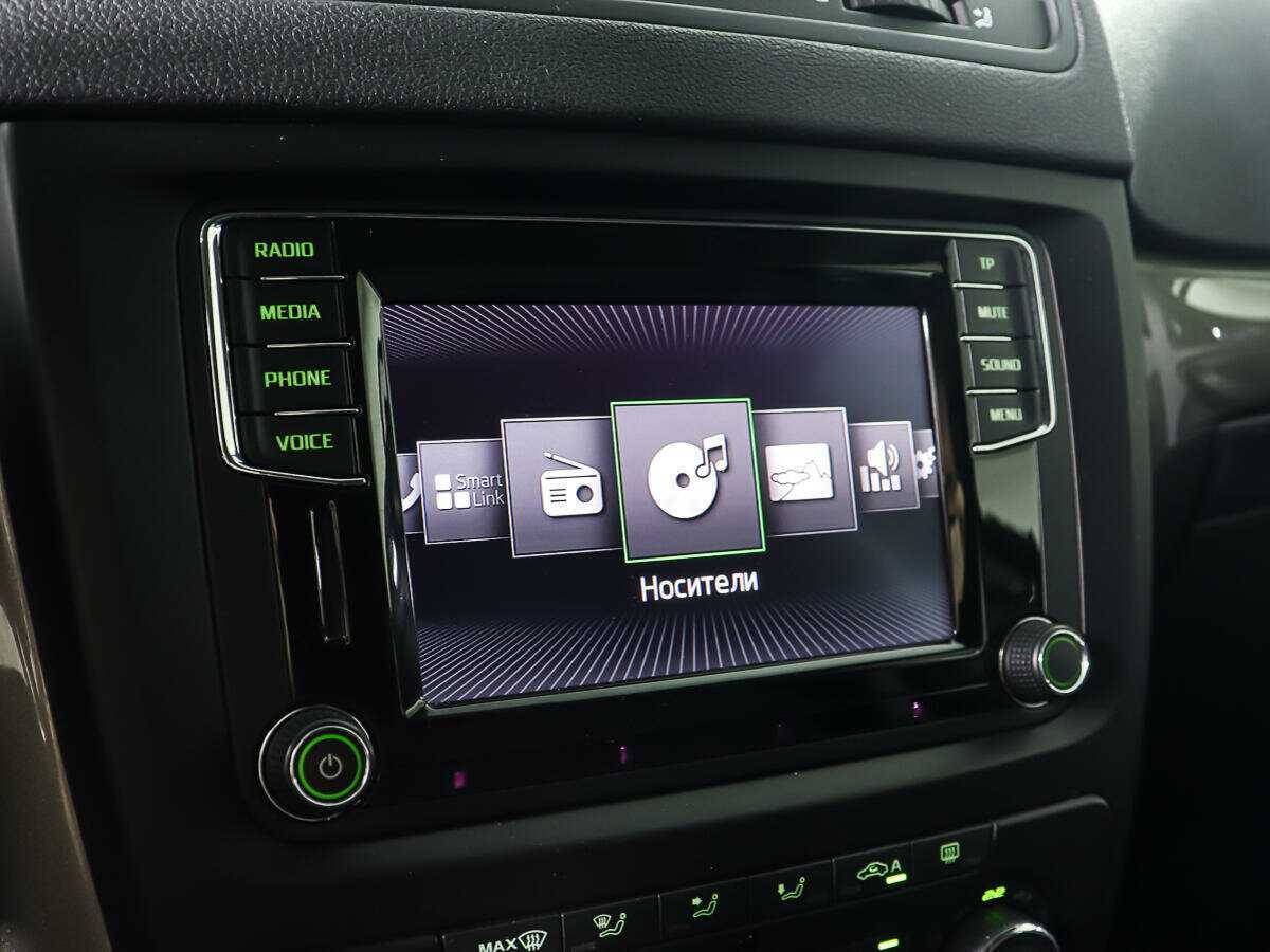 Купить Skoda Yeti с пробегом. Фото: #17