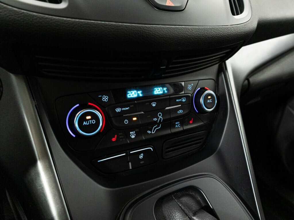 Купить Ford Kuga с пробегом. Фото: #14